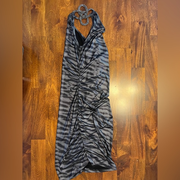 77. Symphony One-Shoulder Bandage Metallic Tiger Print Mini Dress Grey/Black (S) - Picture 10 of 15